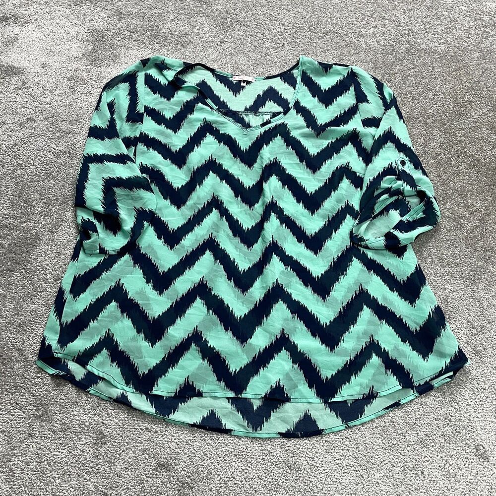 Free 2 Luv Blouse Shirt Womens Plus 3X Teal Blue Zig Zag Roll Tab Sleeve Ladies